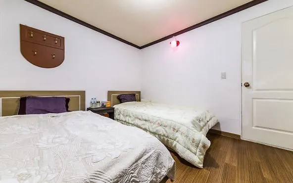 Saipan Motel With Sea View Incheon 2*,